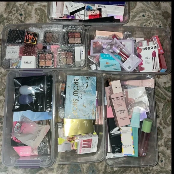 Assorted Makeup Collection Mystery Selection All Brands - Picture 4 of 9